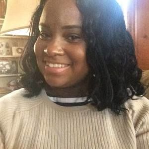 Meet your Posher, Latisha